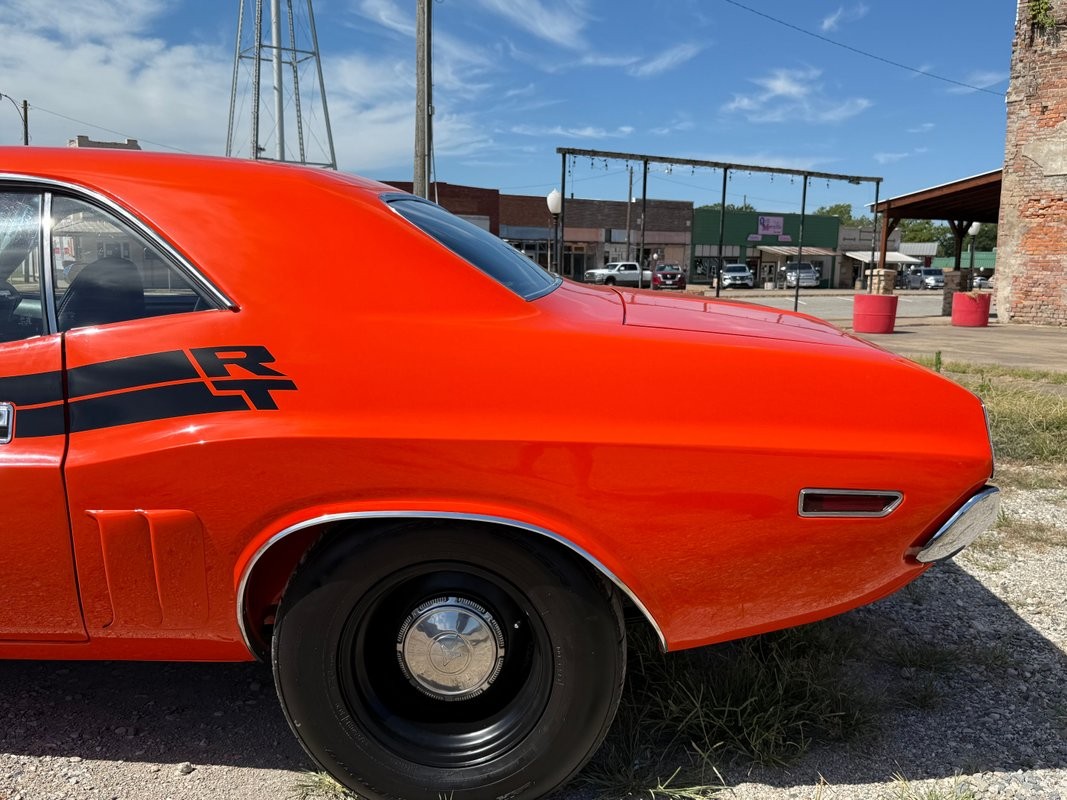 Dodge-Challenger-1971-35