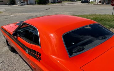 Dodge-Challenger-1971-37