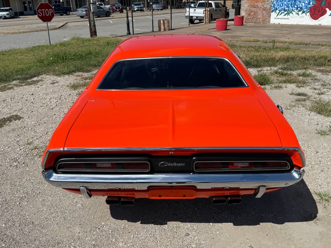 Dodge-Challenger-1971-7