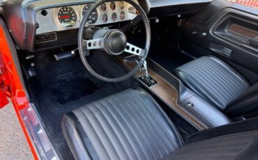 Dodge-Challenger-1971-8