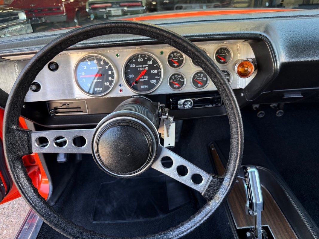 Dodge-Challenger-1971-9