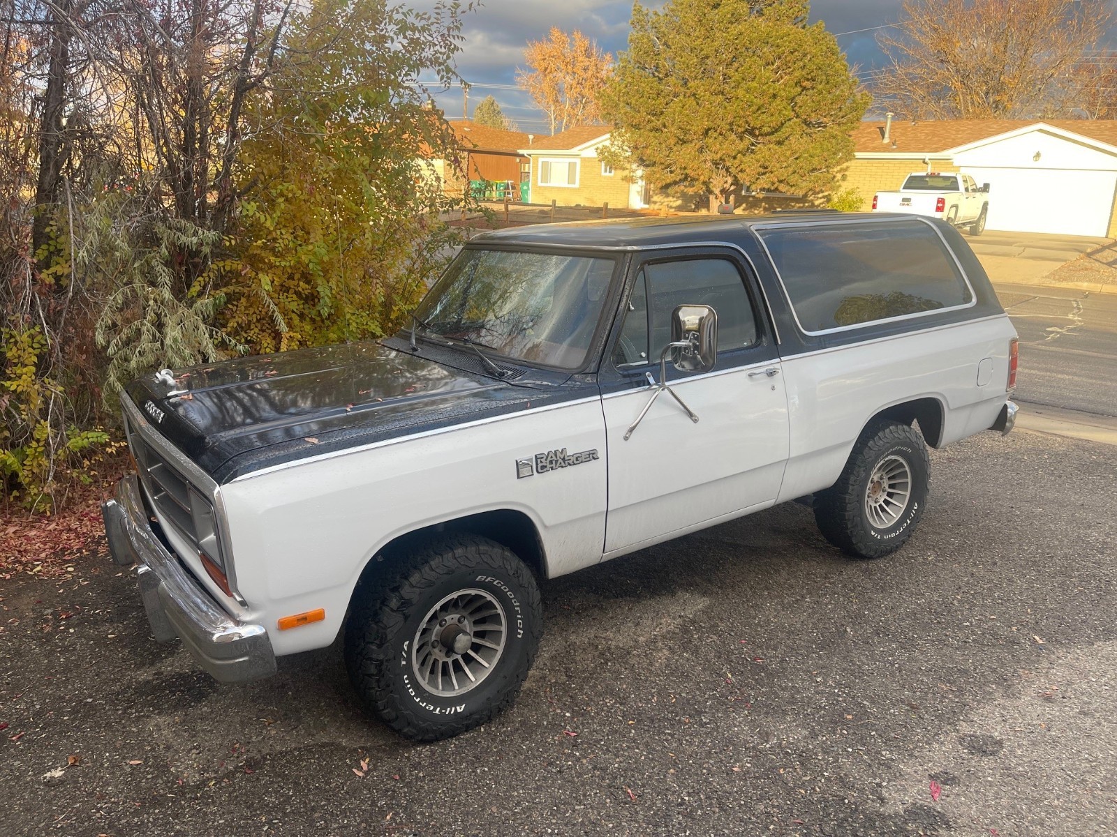 Dodge-Ramcharger-1986-SUV-1