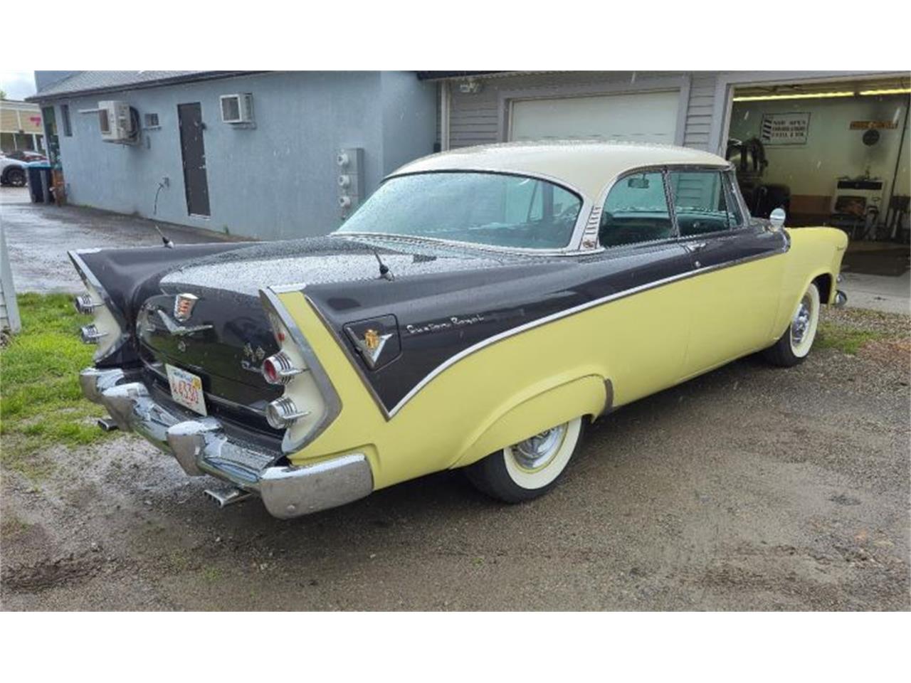 Dodge-Royal-lancer-1956-YellowBlack-WhiteGreyBlack