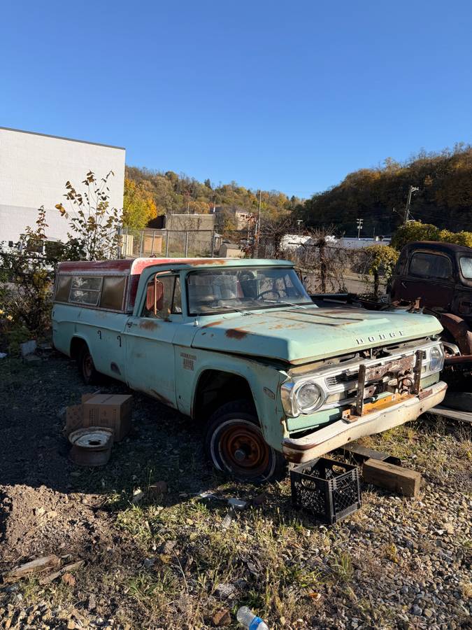 Dodge-powerwagon-1969