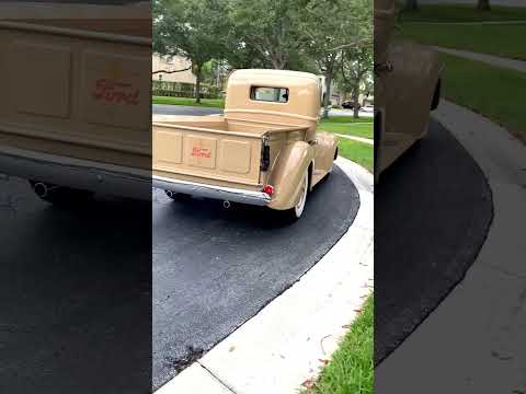 Ford-12-ton-pickup-1946-Tuscan-Tan-Brown-amp-Tan