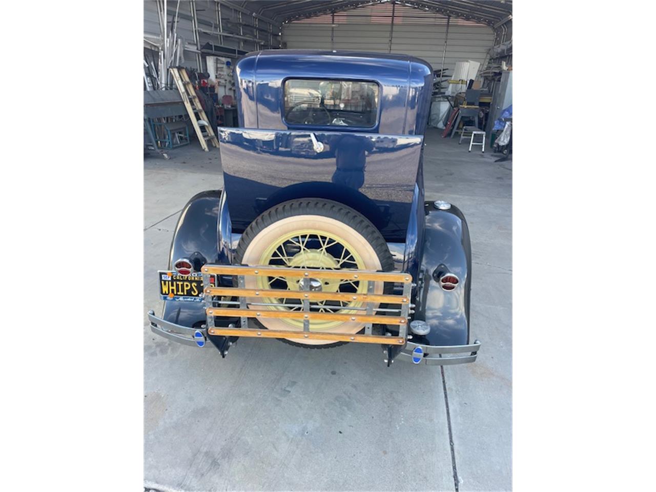 Ford-Coupe-1930-Navy-Blue-with-Black-Tan