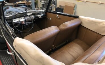 Ford-Deluxe-1940-Black-tan-5