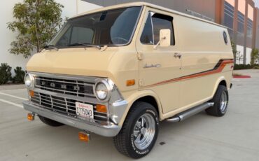 Ford-E-Series-Van-1973-Minivan-12