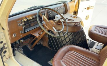 Ford-E-Series-Van-1973-Minivan-25