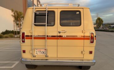 Ford-E-Series-Van-1973-Minivan-37