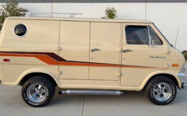 Ford-E-Series-Van-1973-Minivan-4