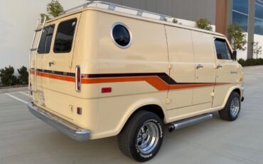 Ford-E-Series-Van-1973-Minivan-6