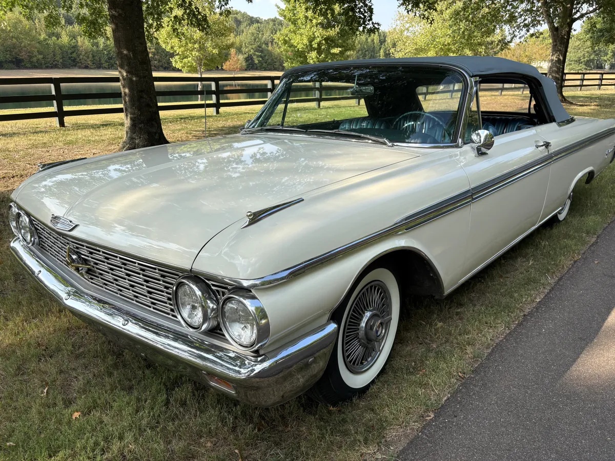 Ford-Galaxie-1962