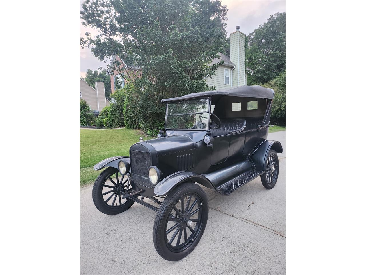 Ford-Model-t-1923-Black-Black
