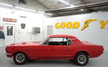 Ford-Mustang-1965-Red-Black-17