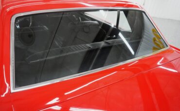 Ford-Mustang-1965-Red-Black-2