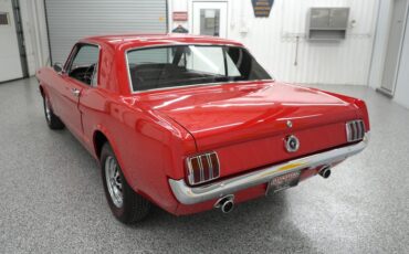 Ford-Mustang-1965-Red-Black-22