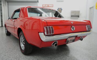 Ford-Mustang-1965-Red-Black-23