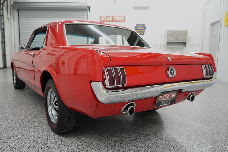 Ford-Mustang-1965-Red-Black-23