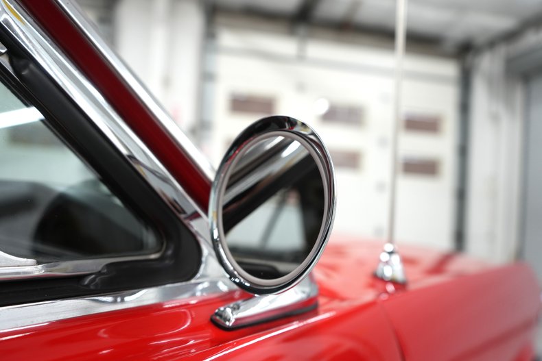 Ford-Mustang-1965-Red-Black-38