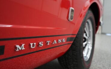 Ford-Mustang-1965-Red-Black-39