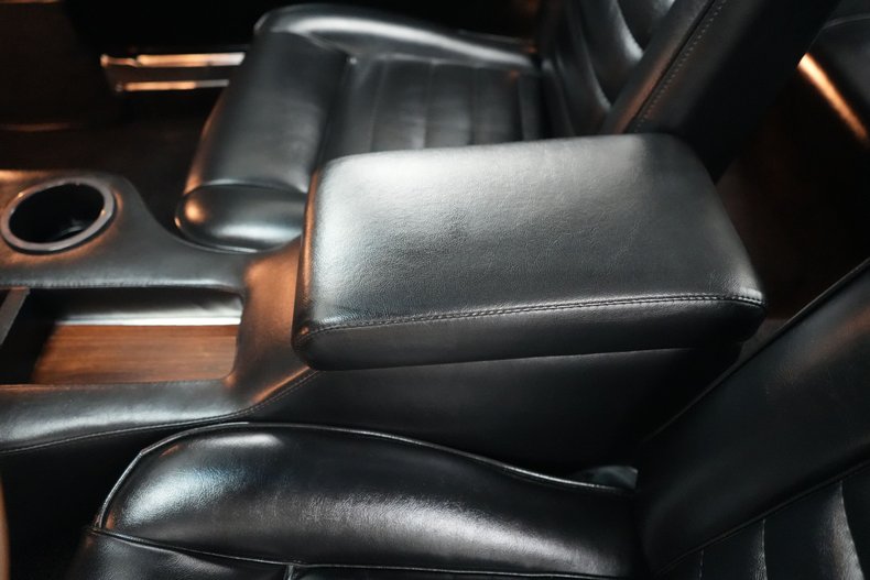 Ford-Mustang-1965-Red-Black-5