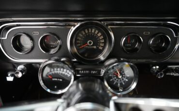 Ford-Mustang-1965-Red-Black-6