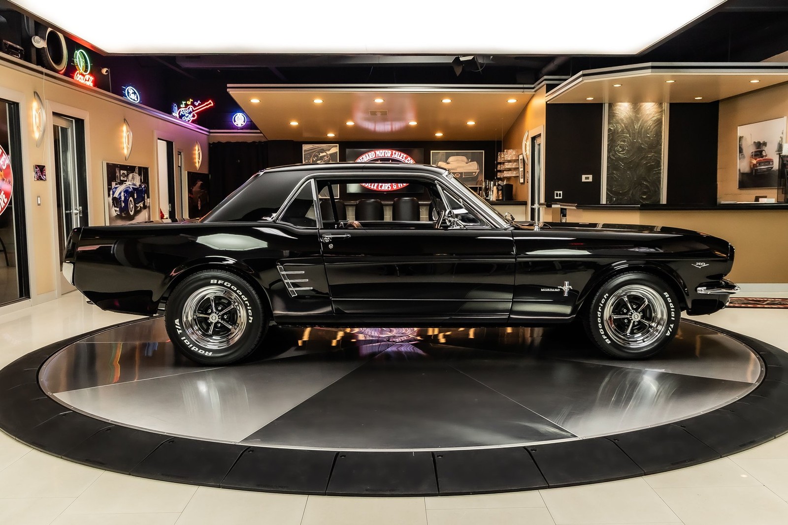 Ford-Mustang-1966-Coupe-10