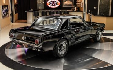 Ford-Mustang-1966-Coupe-12