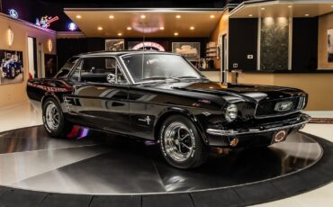 Ford-Mustang-1966-Coupe-8