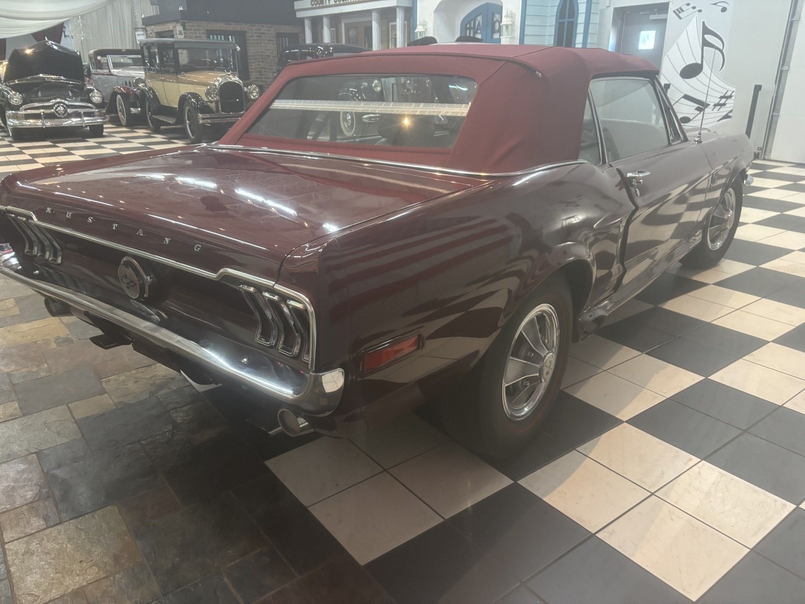 Ford-Mustang-1968-Convertble-6