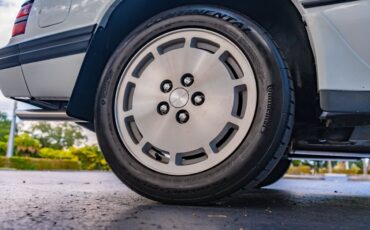 Ford-Mustang-1986-17