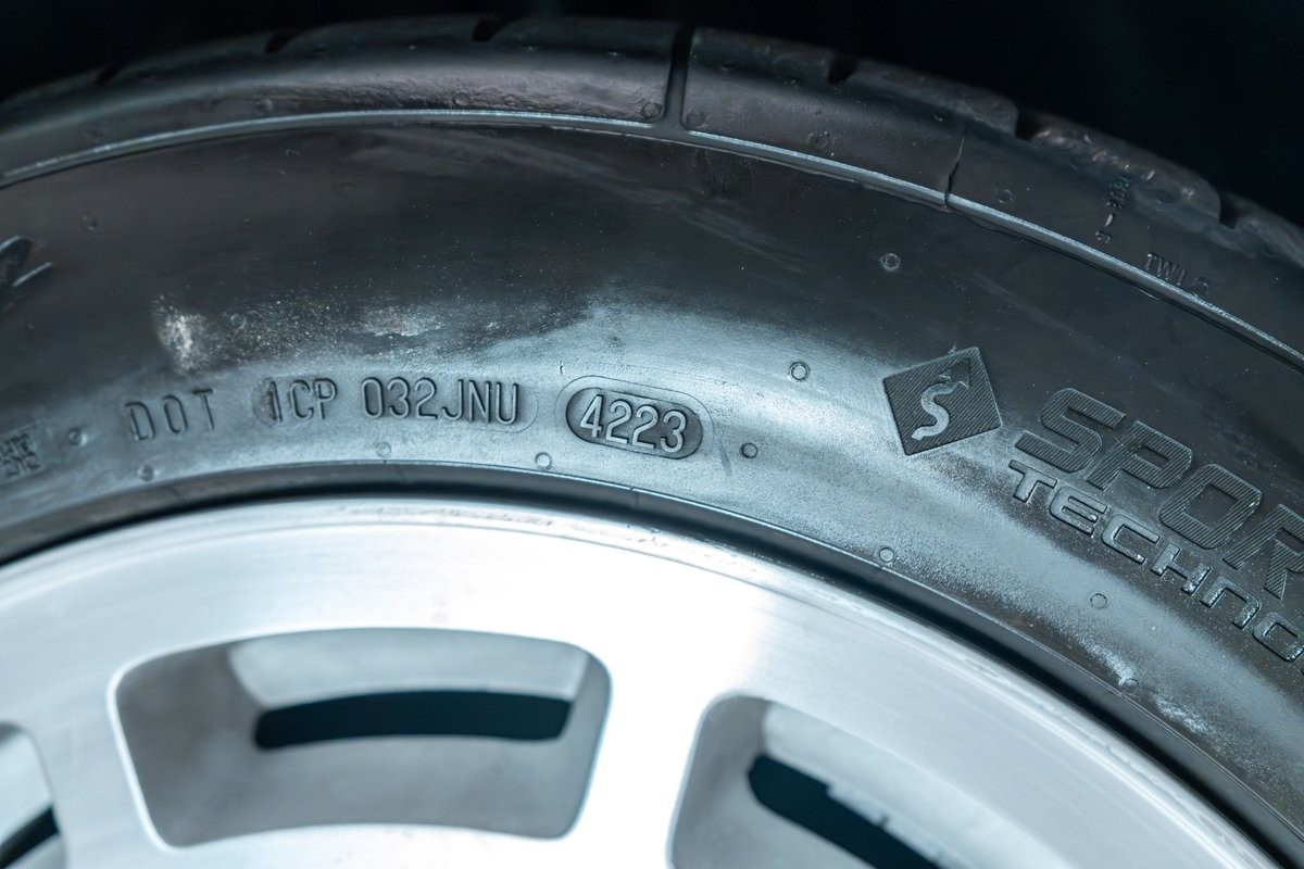 Ford-Mustang-1986-29