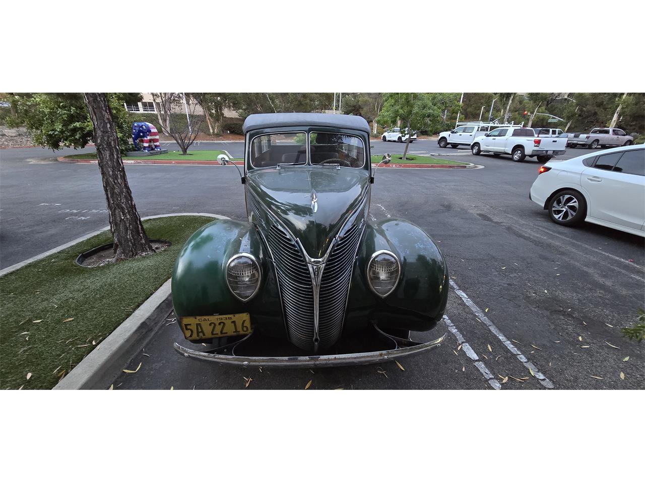 Ford-Woody-wagon-1938-GreenTan-BrownTan