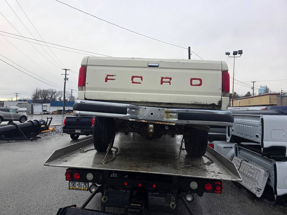 Ford-f-250-1989-white