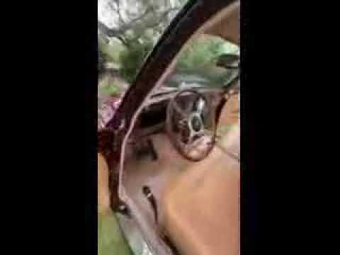 Jaguar-Mark-i-1958-Imperial-Maroon-Tan