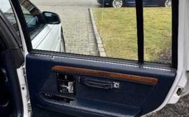 Lincoln-Continental-1993-Sedan-11