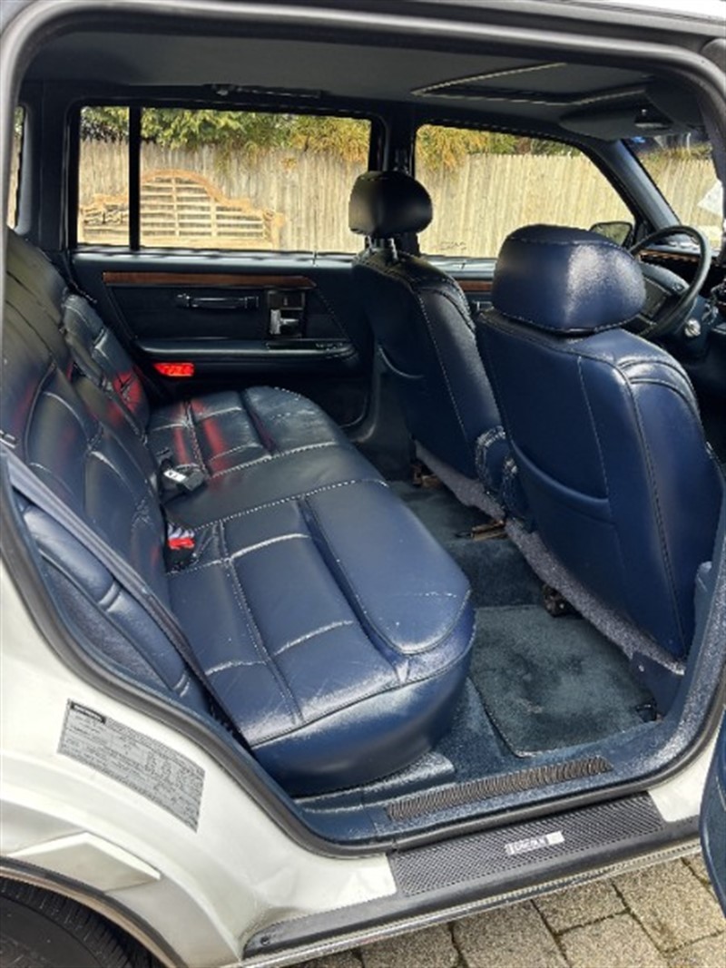 Lincoln-Continental-1993-Sedan-6