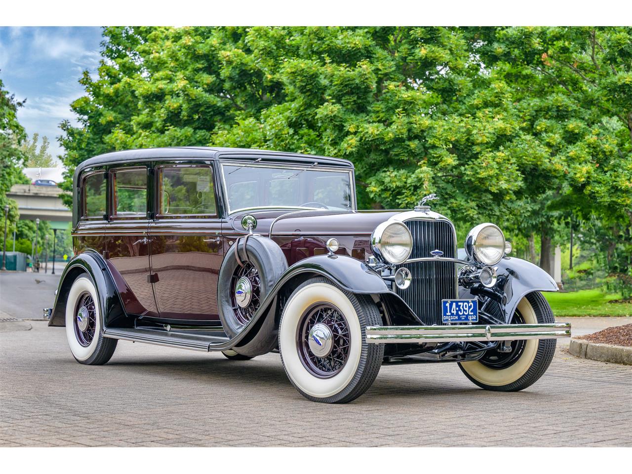 Lincoln-Limousine-1932-Dark-MaroonBlack-black-grey