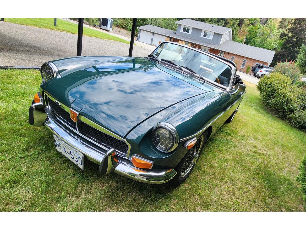 Mg-Mgb-1973-British-Racing-Green-Tan