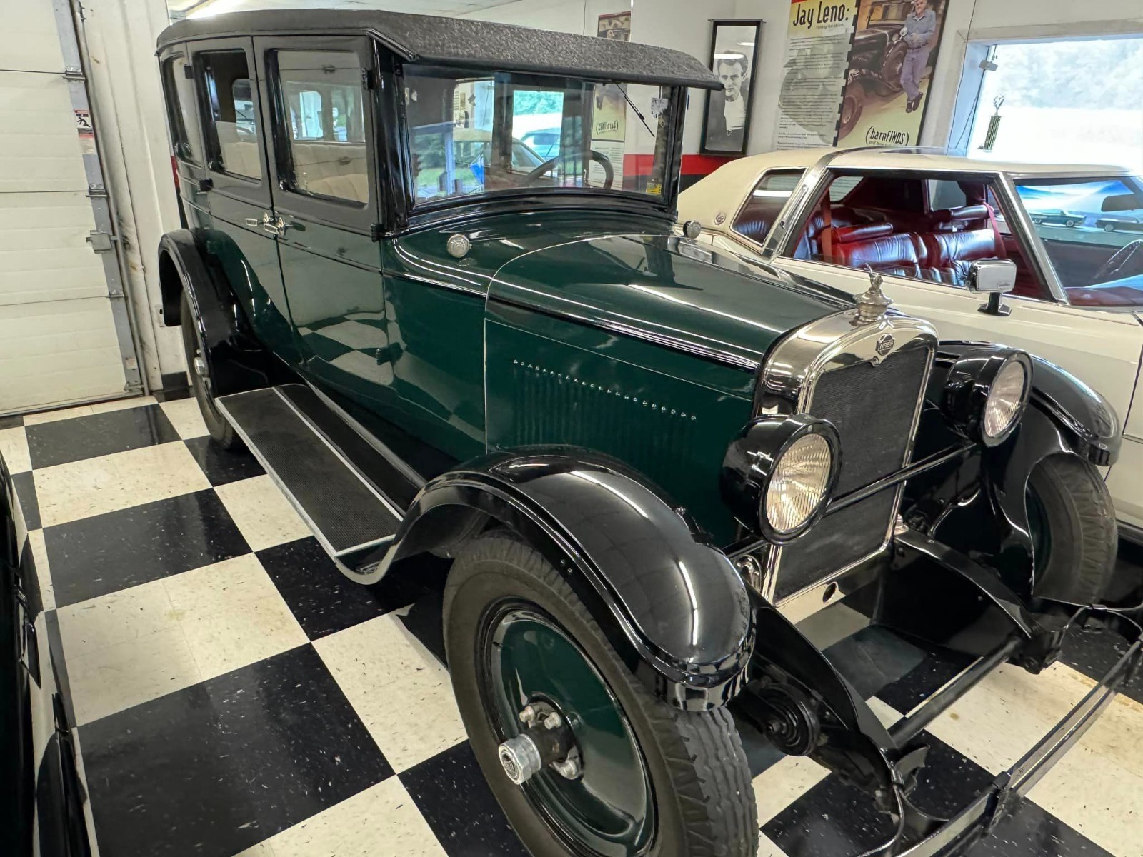 Nash Classic Car 1927 Sedan