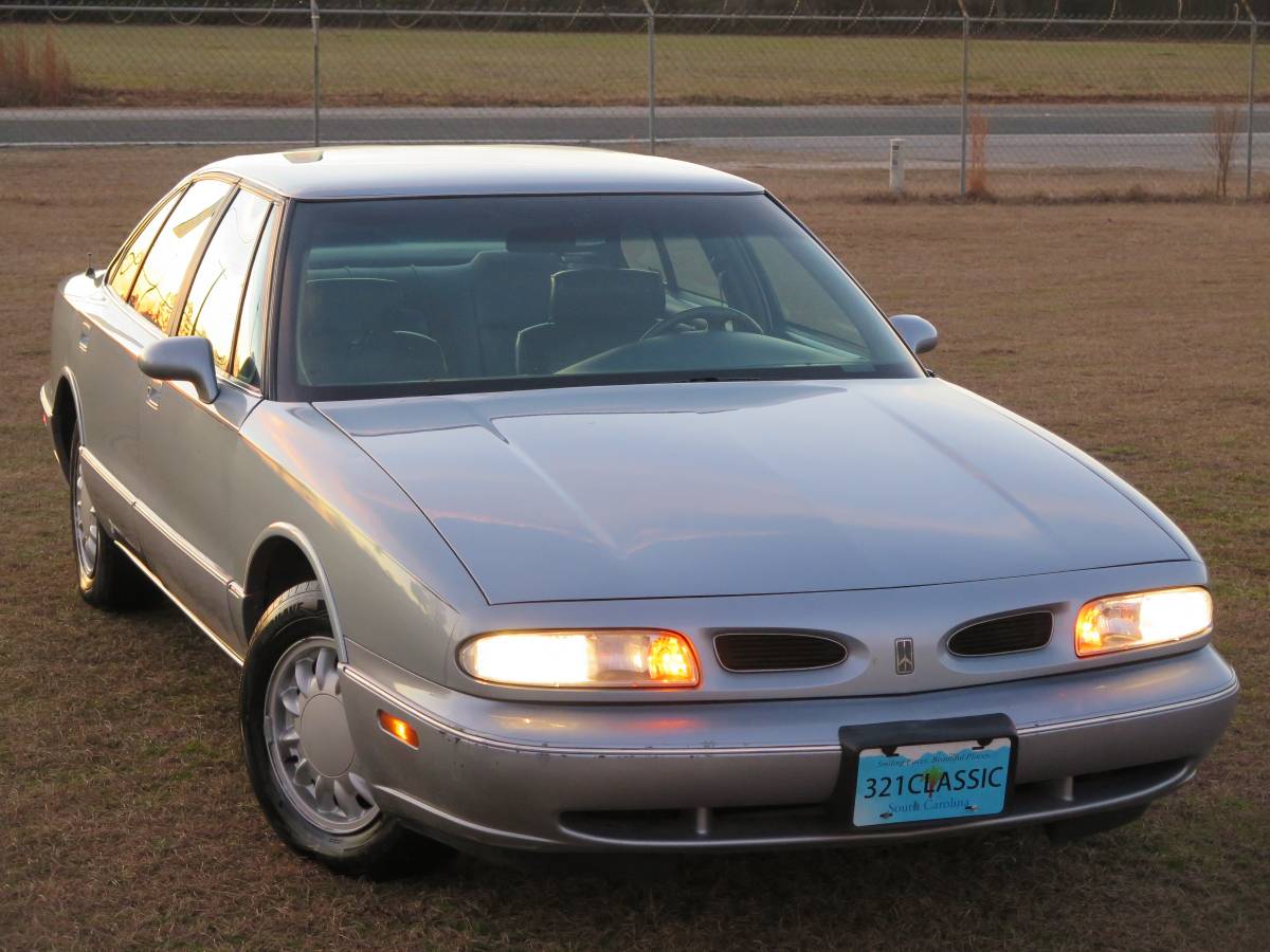 Oldsmobile-eighty-eight-88-ls-1996-blue