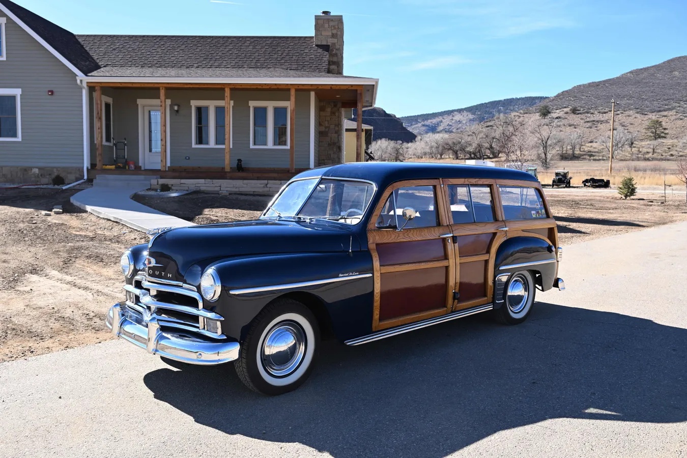 Plymouth-Special-deluxe-1950-Blue-Brown