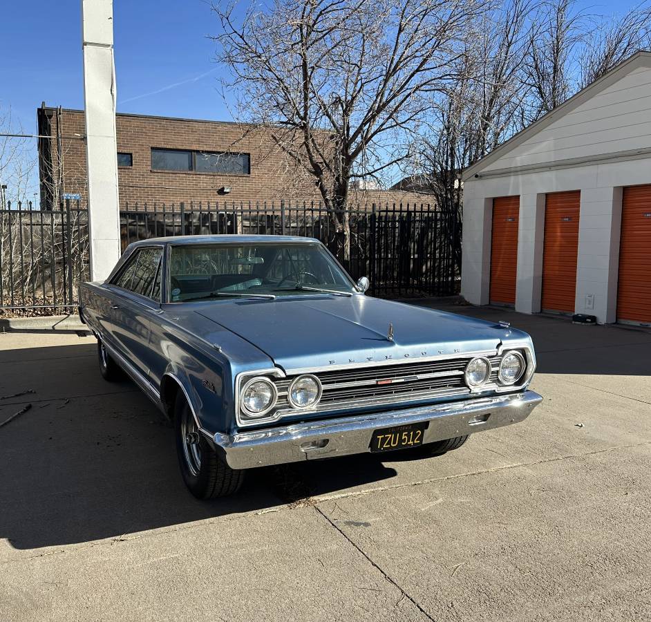 Plymouth-satellite-1967-blue