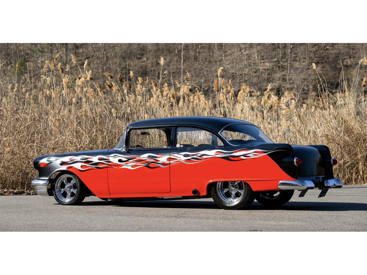 Pontiac-Chieftain-1955-BLACKRED-BLACK