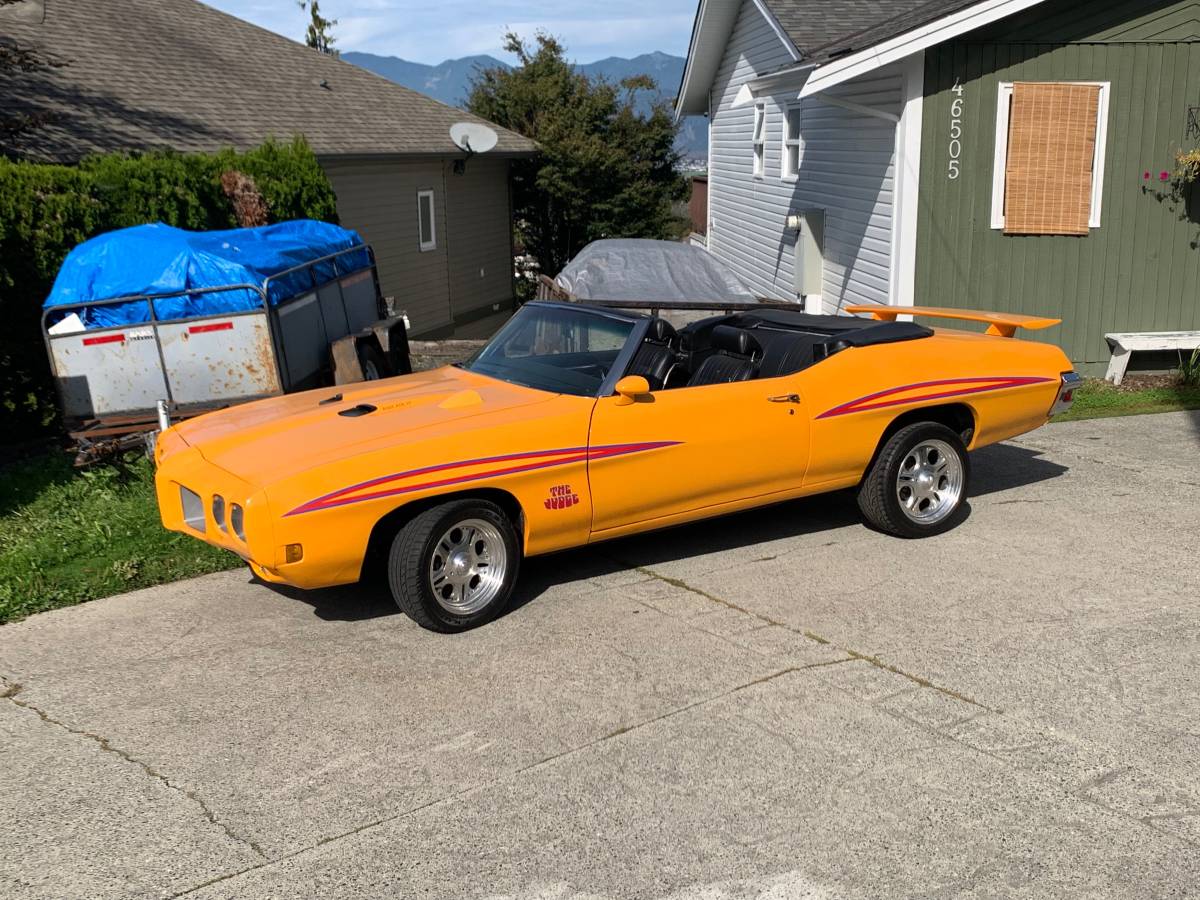 Pontiac-gto-convertible-1970-orange