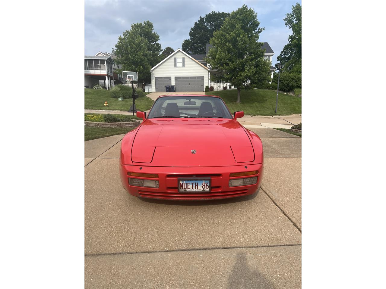 Porsche-944-1986-Red-Black