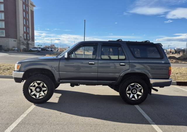 Toyota-4runner-sr5-1995