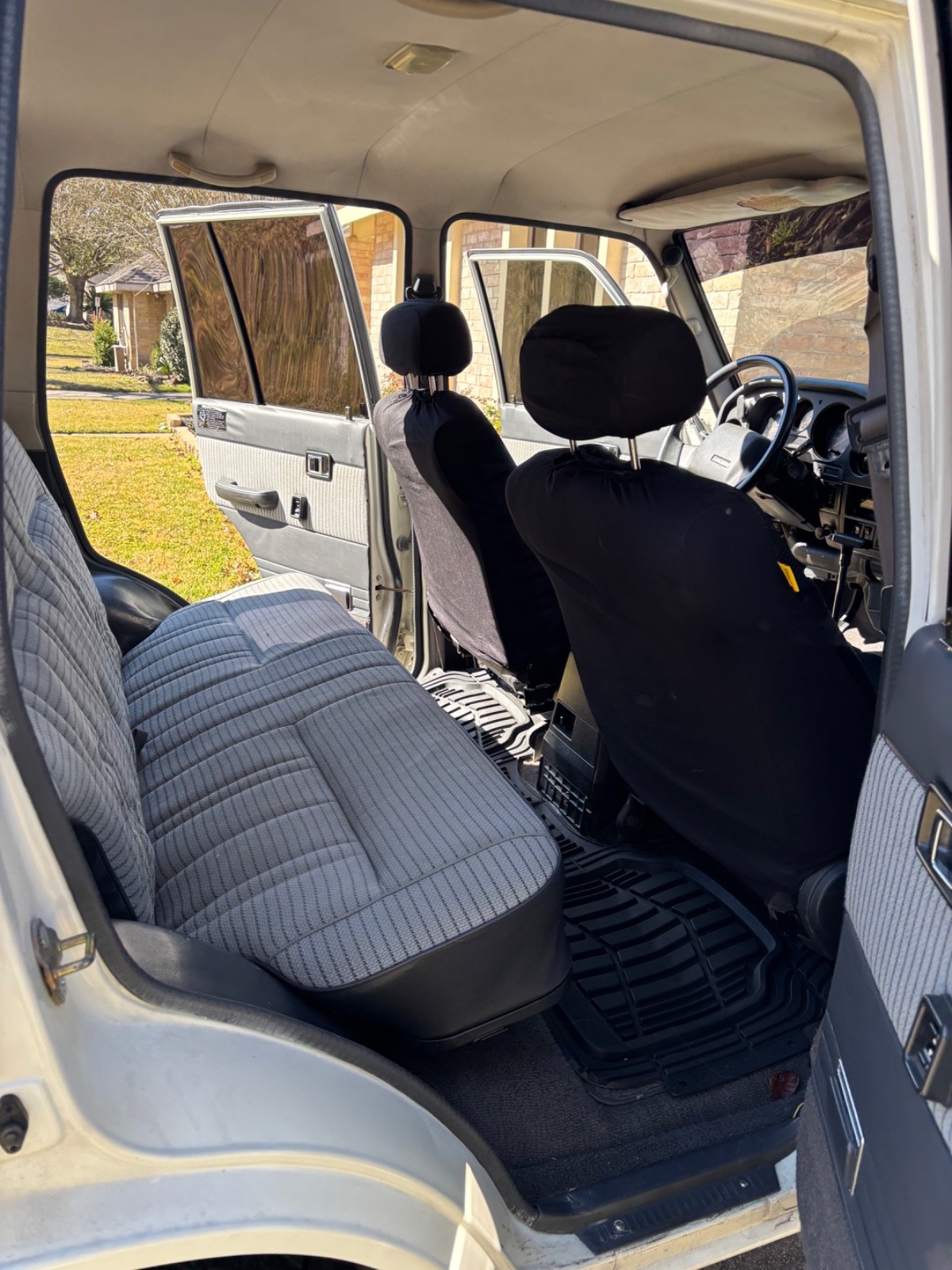 Toyota-Land-Cruiser-1988-SUV-10