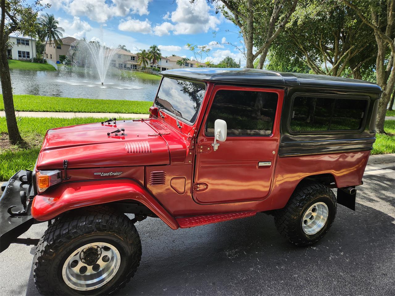 Toyota-Land-cruiser-1974-Redblack-Redblack